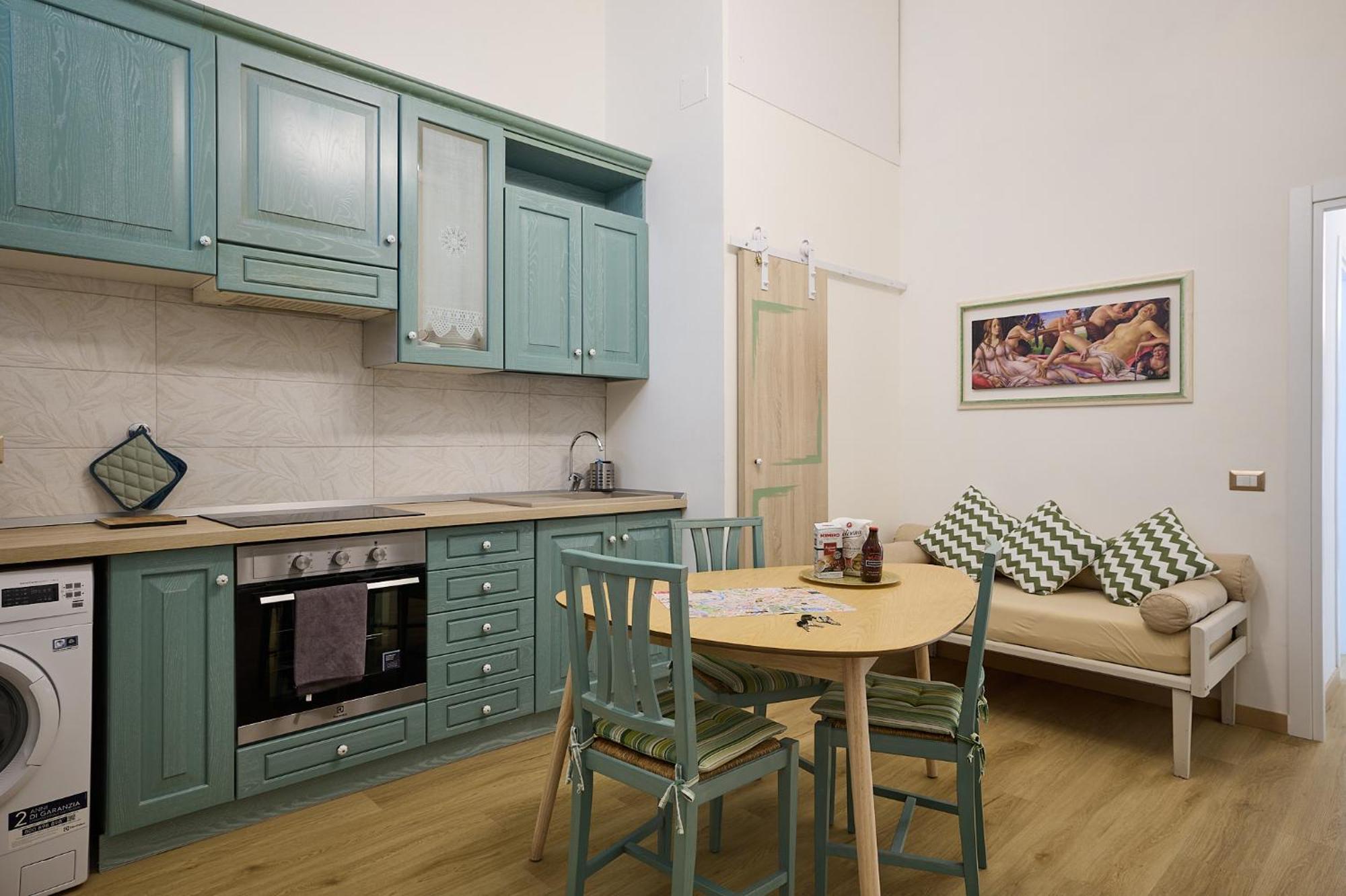 Merulana Suite Apartment Рим Экстерьер фото