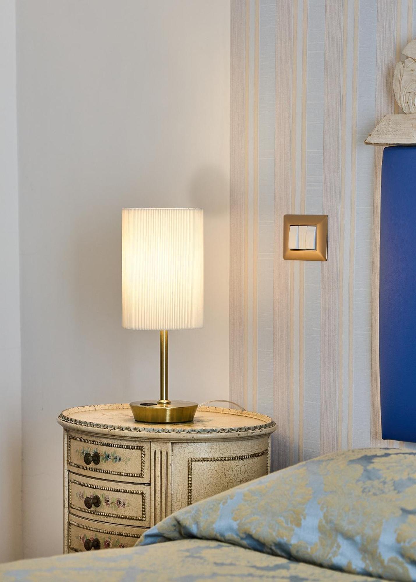 Merulana Suite Apartment Рим Экстерьер фото